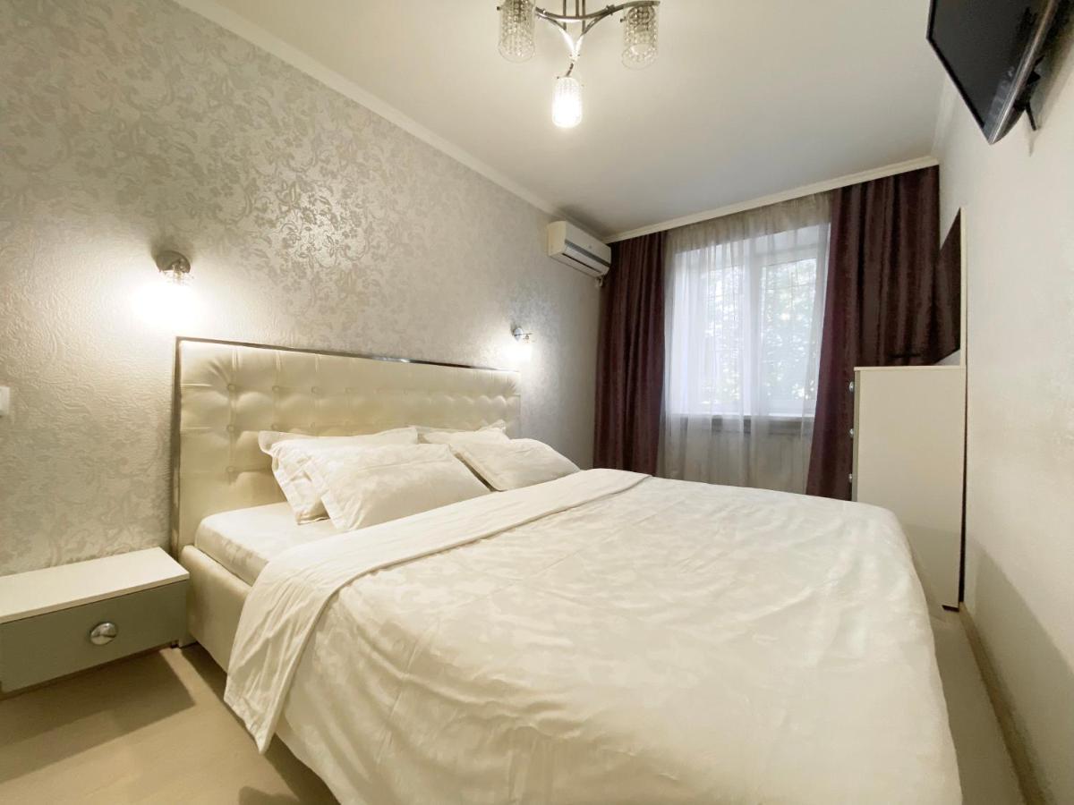 דנייפרופטרובסק Beautiful 1-Bedroom Near Most City Center מראה חיצוני תמונה