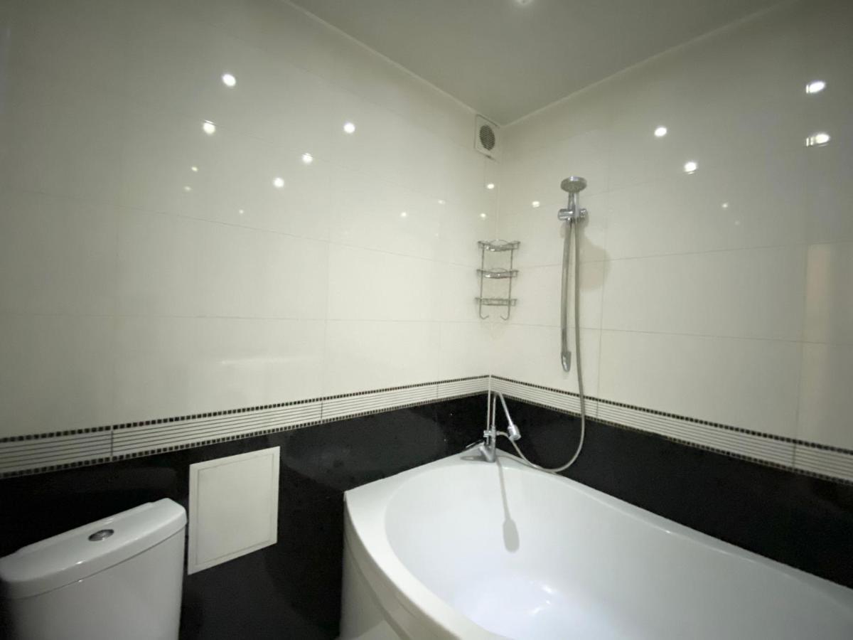דנייפרופטרובסק Beautiful 1-Bedroom Near Most City Center מראה חיצוני תמונה