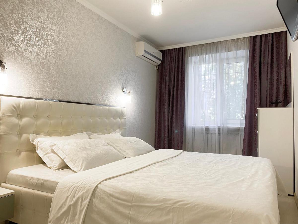 דנייפרופטרובסק Beautiful 1-Bedroom Near Most City Center מראה חיצוני תמונה